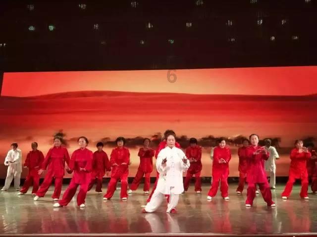 山西河津：小孩掉入深井